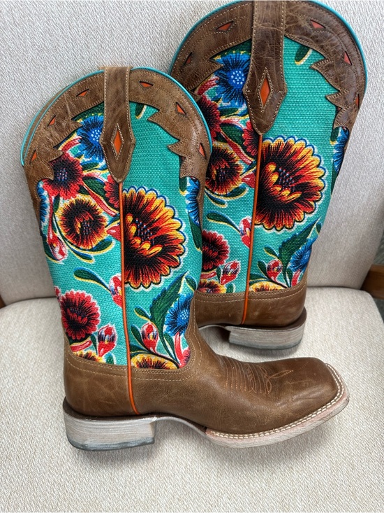 Ariat Shoes - Ariat Brown Leather Cowboy Boots with Teal Insole